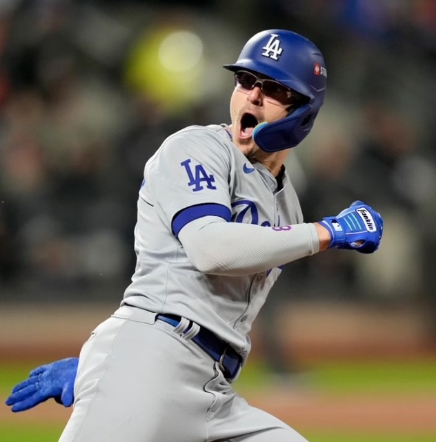 Kiké Hernández Shines When the Lights Are the Brightest